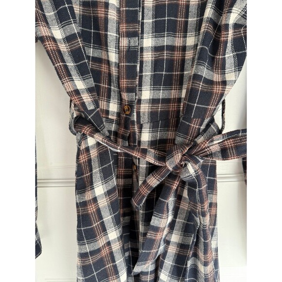 Plaid Long Sleeve Button Down Dress - Picture 5 of 9